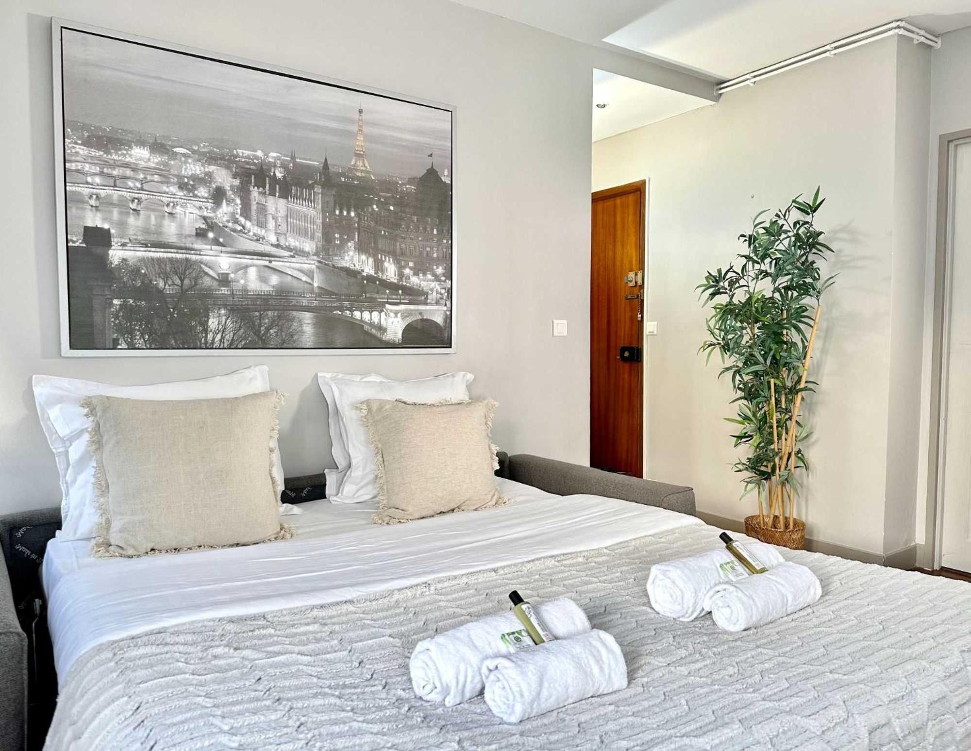 Beautiful Calm Studio In Le Marais ปารีส ภายนอก รูปภาพ
